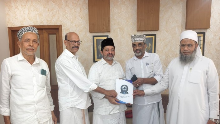 With Hameedali shihab thangal